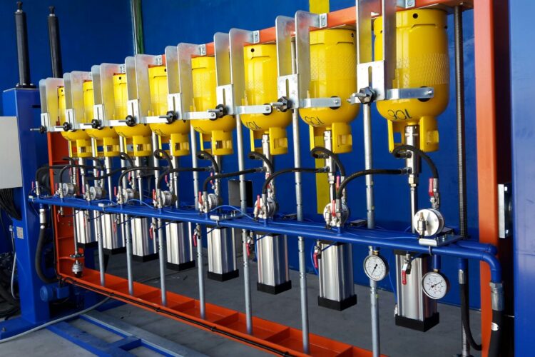 Hydrostatic Testing | LPG Cylinder | Gas Agency in Kolkata